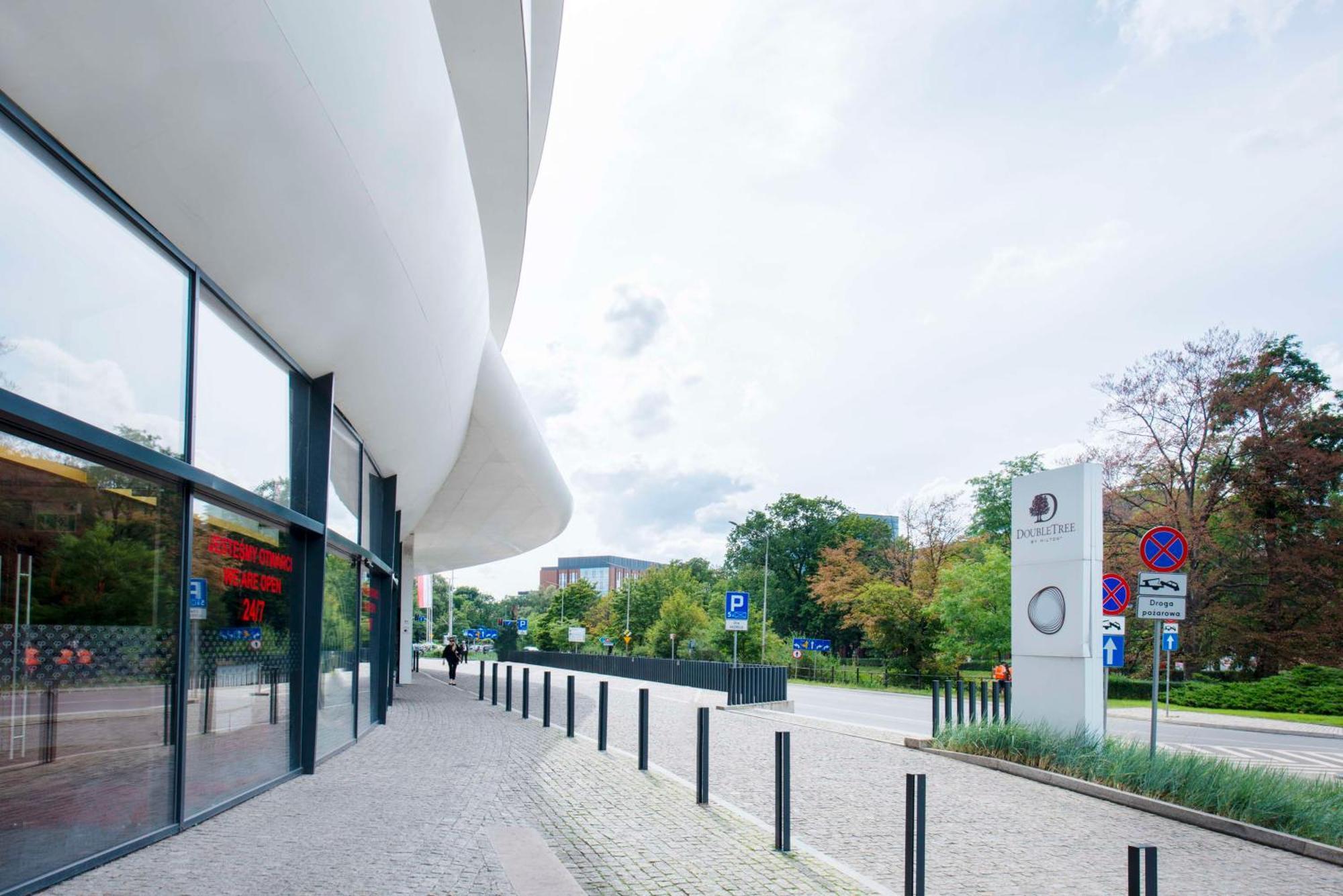 Hotel DoubleTree by Hilton Wrocław Zewnętrze zdjęcie