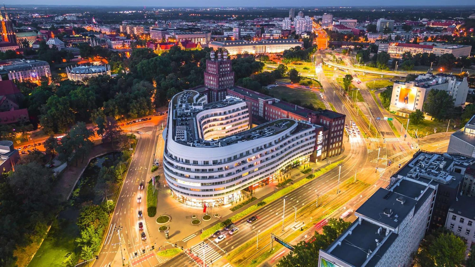 Hotel DoubleTree by Hilton Wrocław Zewnętrze zdjęcie